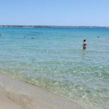 Il Campo Blu 1 Ognina